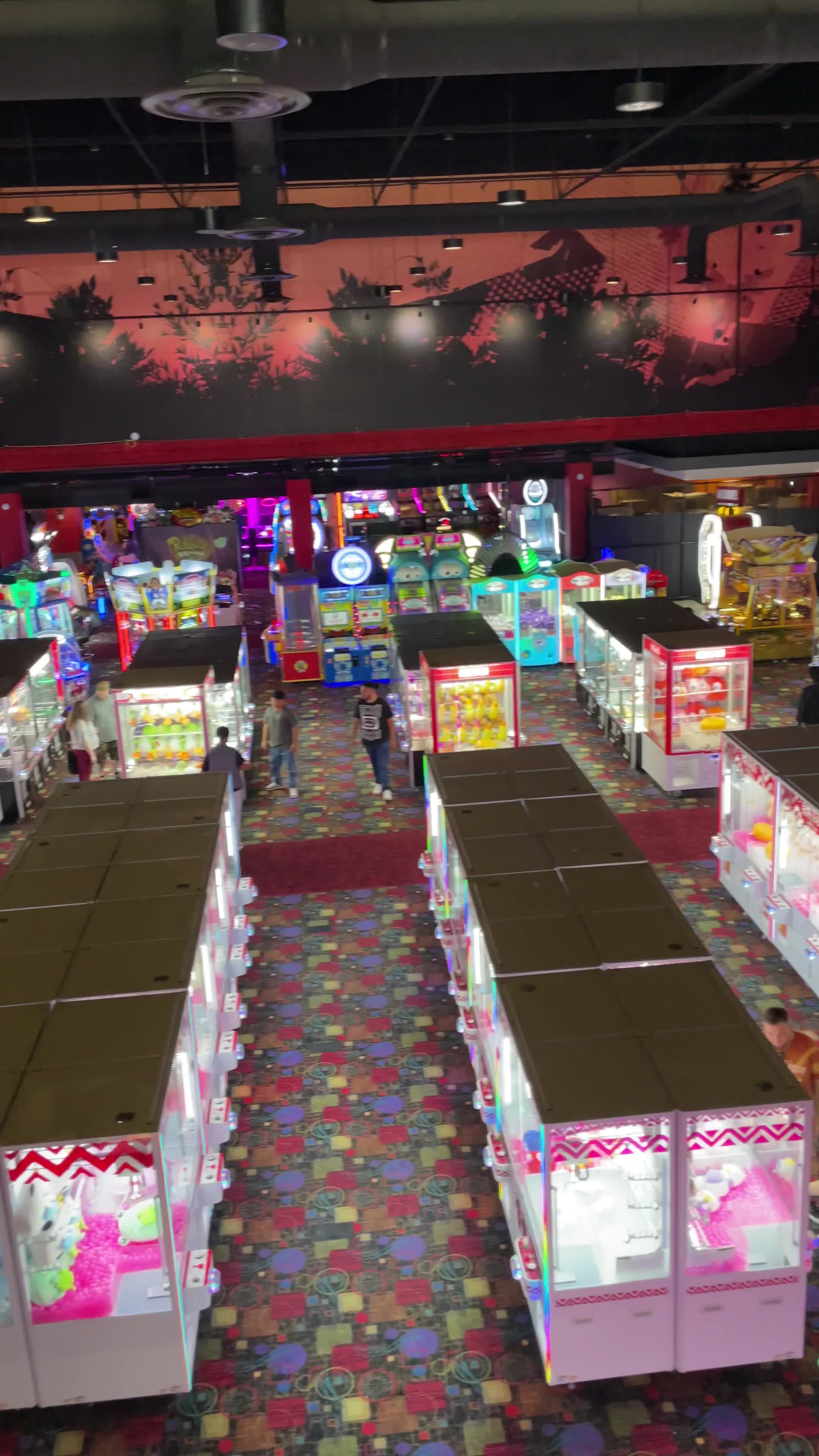 Round 1 Bowling & Amusement