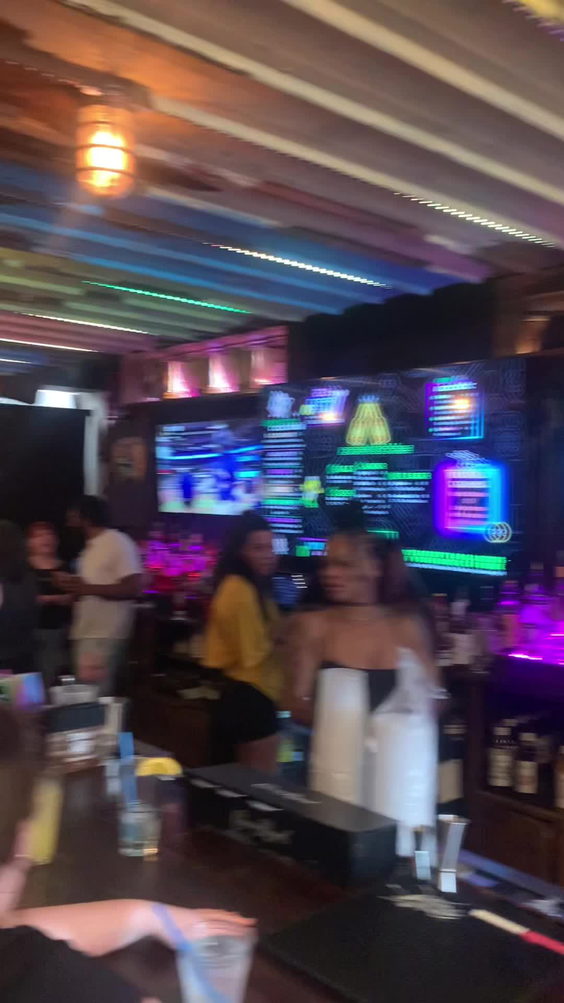 GameOn bar+arcade