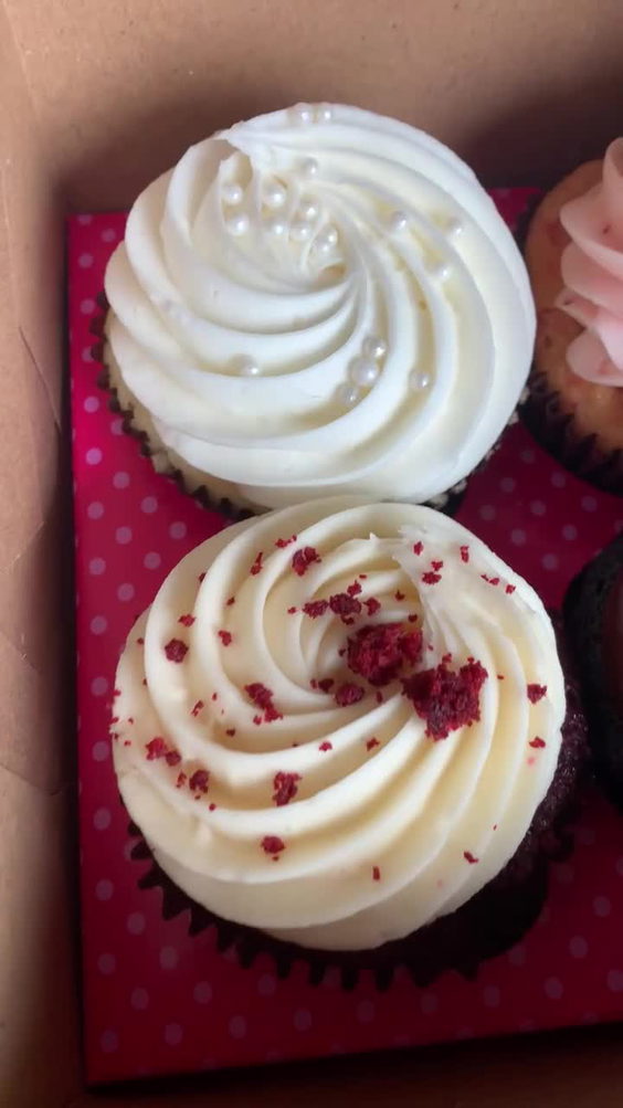Smallcakes Cakery