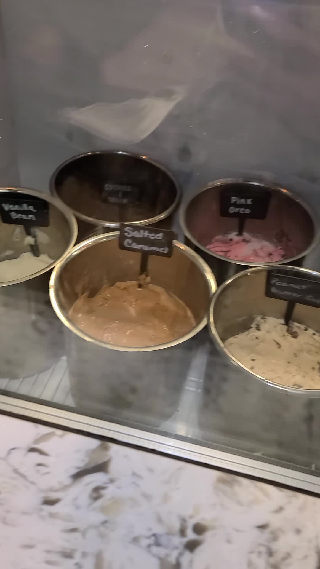 Smallcakes Cupcakery