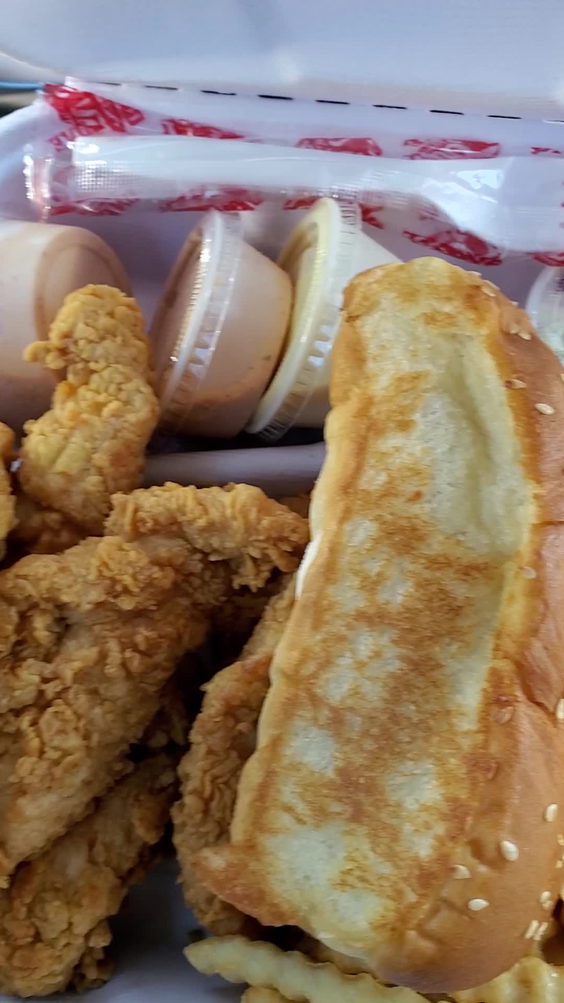 Raising Cane's Chicken Fingers