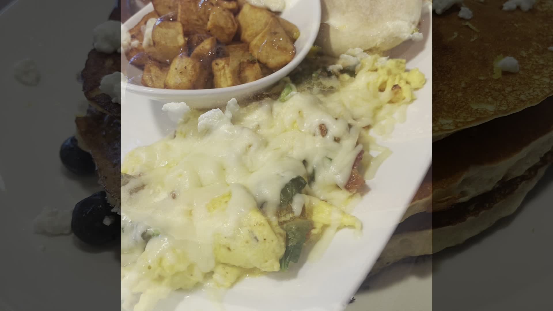 Video review of Another Broken Egg Cafe