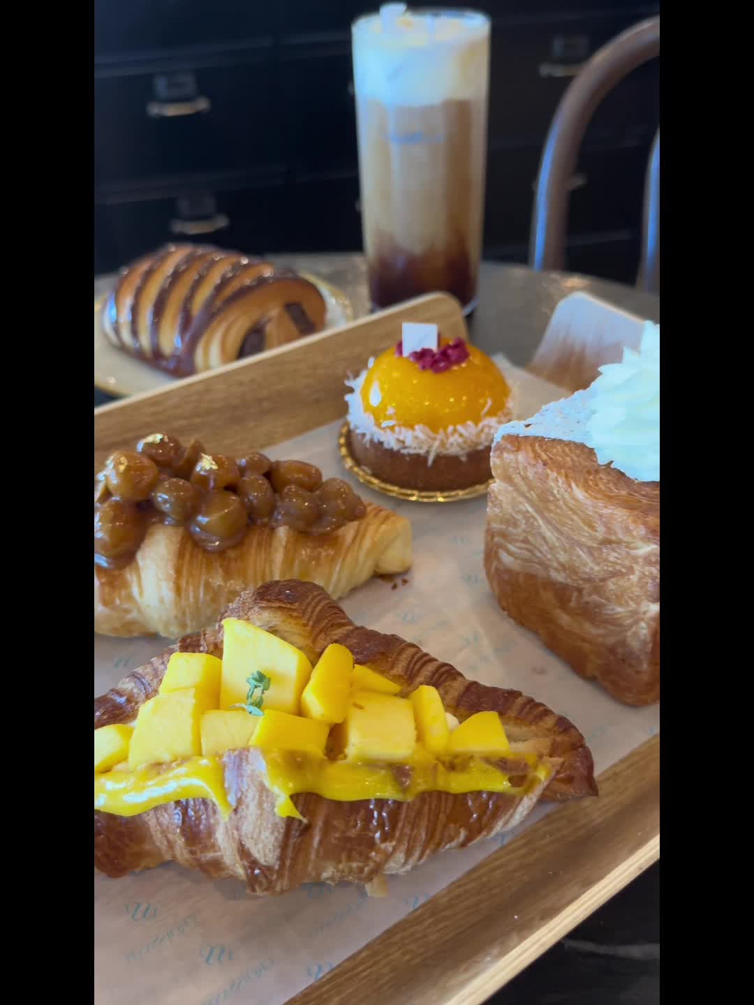 Video review of Croissante