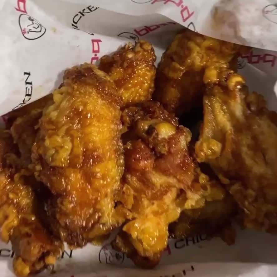 Video review of bb.q Chicken