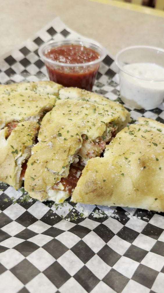 Mountain High Pizza Pie