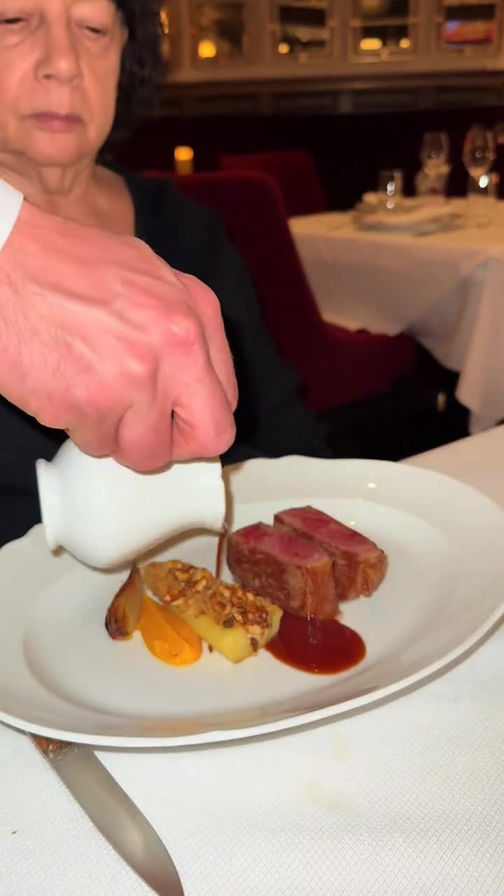 Serata By King Umberto