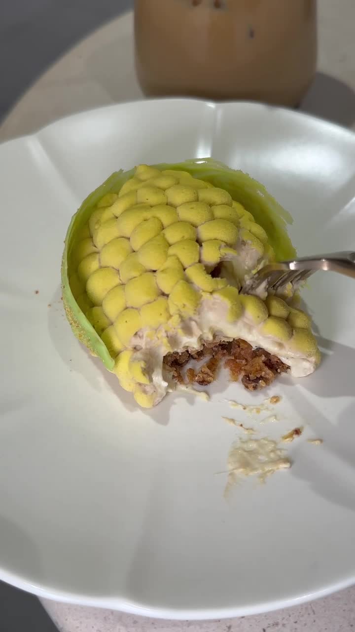 Video review of Lysée