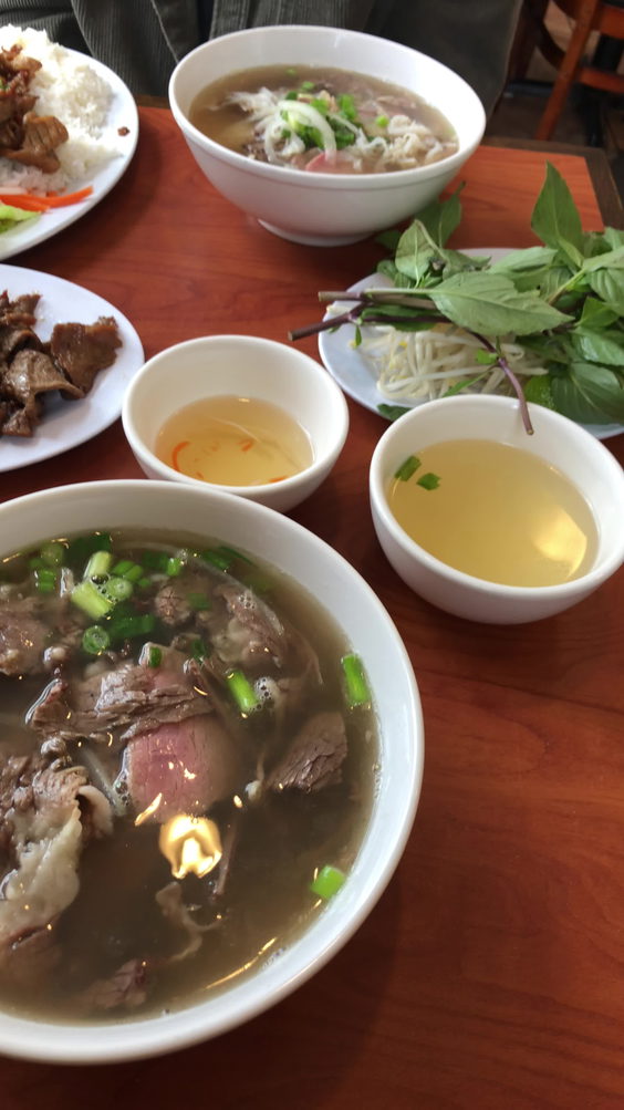 Phá» Huá»¹nh Hiá»p 2 - Kevin & Chris's Noodle House