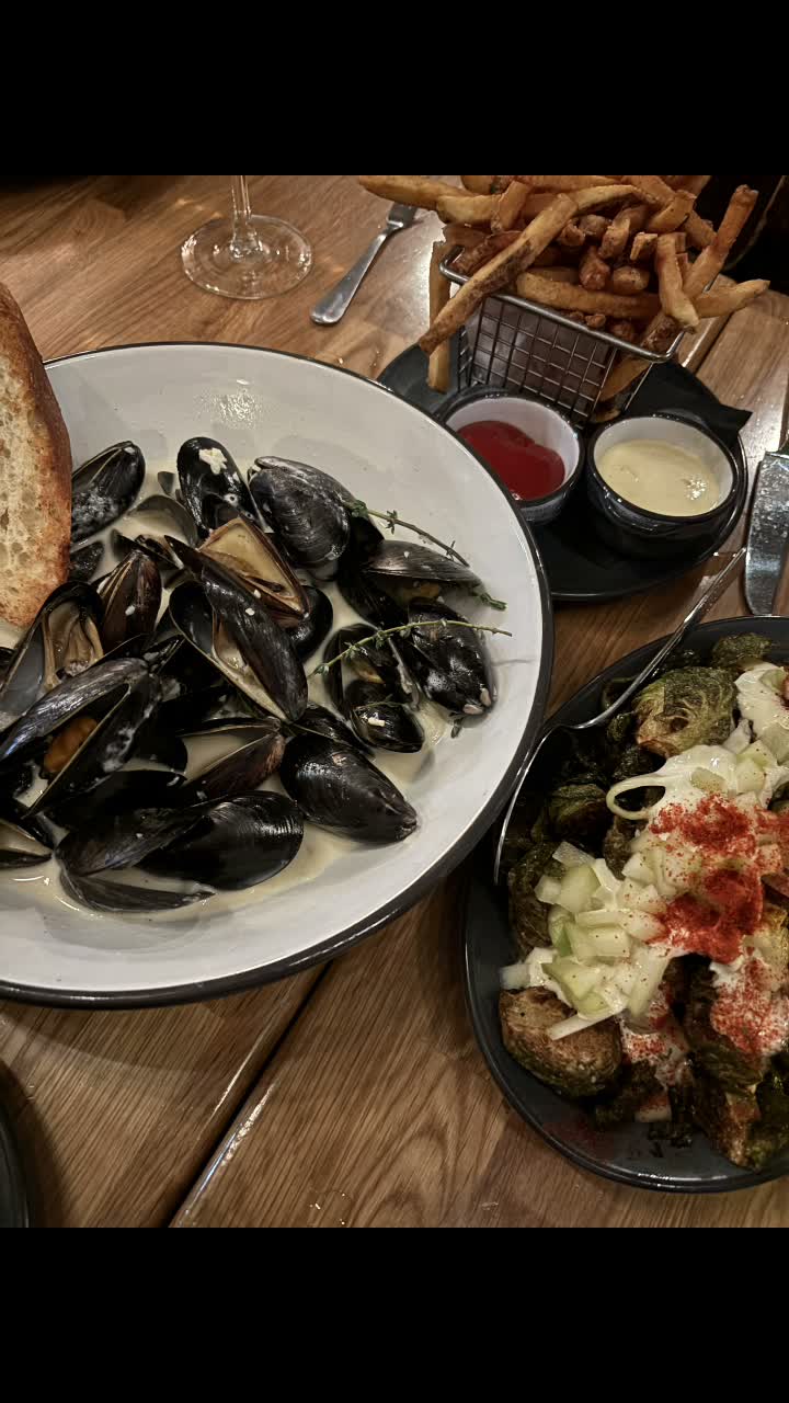 Video review of Public Fish & Oyster