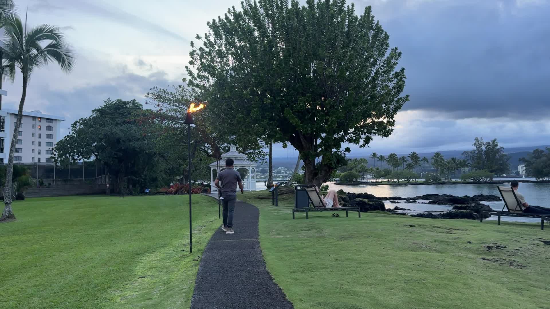 Grand Naniloa Pool