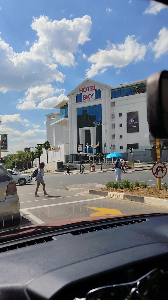 Hotel sky Sandton