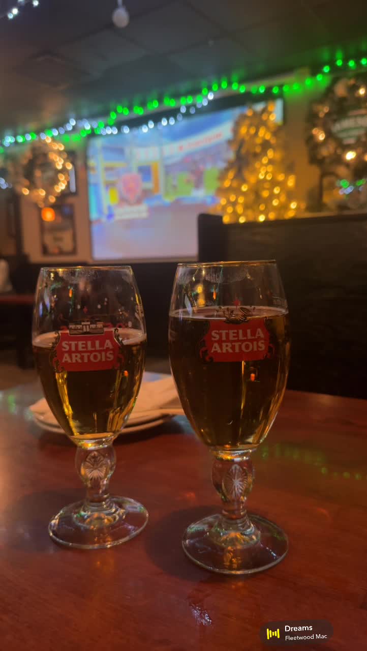 Video review of Killarney's Publick House