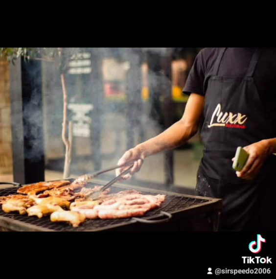 Luxx restobar