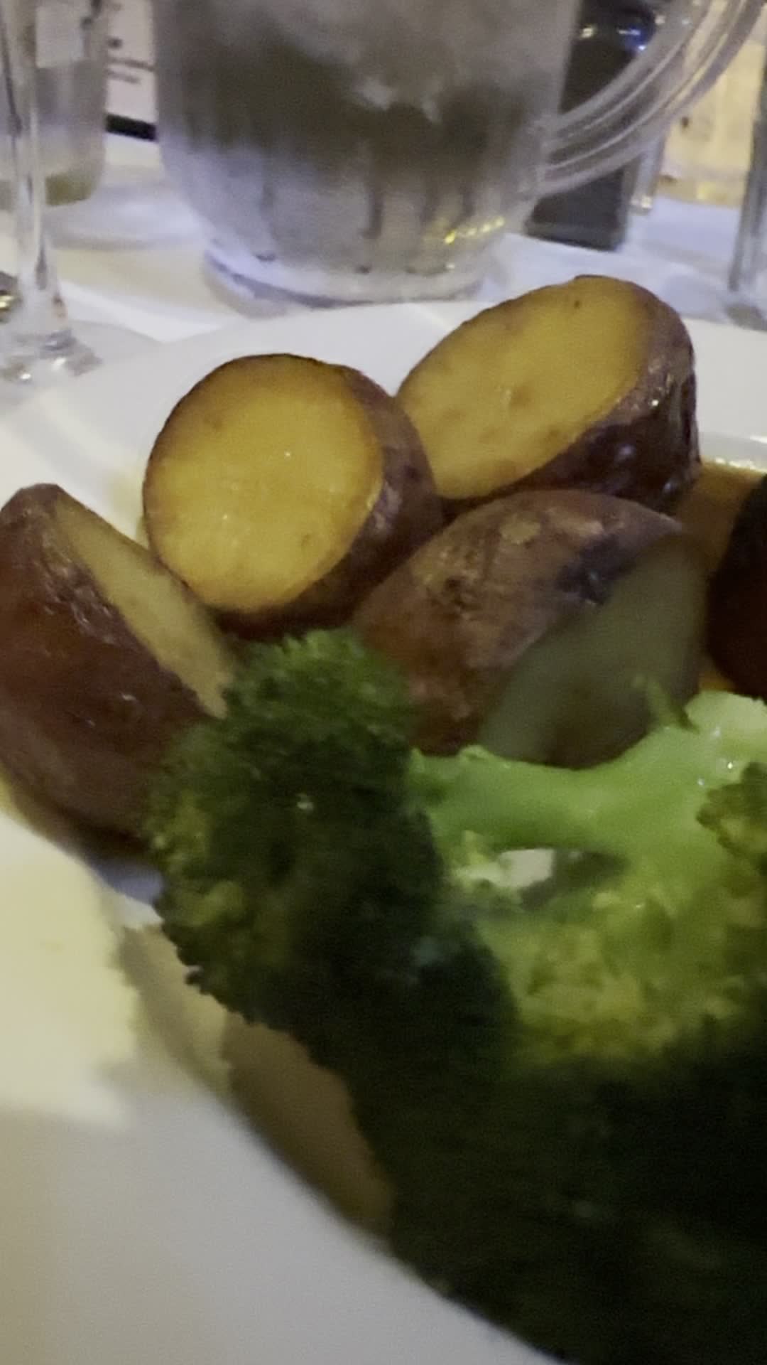 Video review of Artie's Steak and Seafood Restaurant