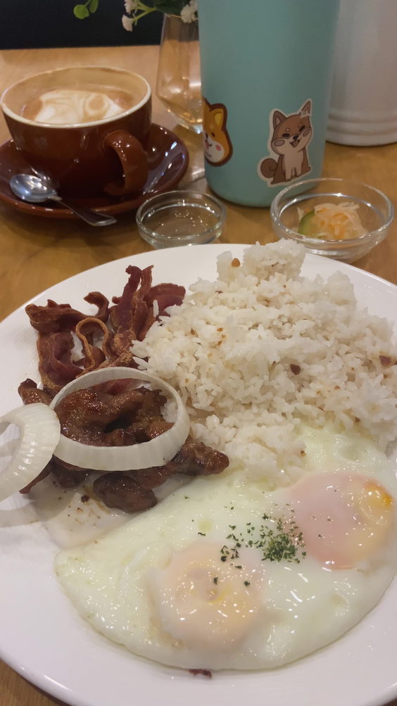 Conti's Bakeshop & Restaurant