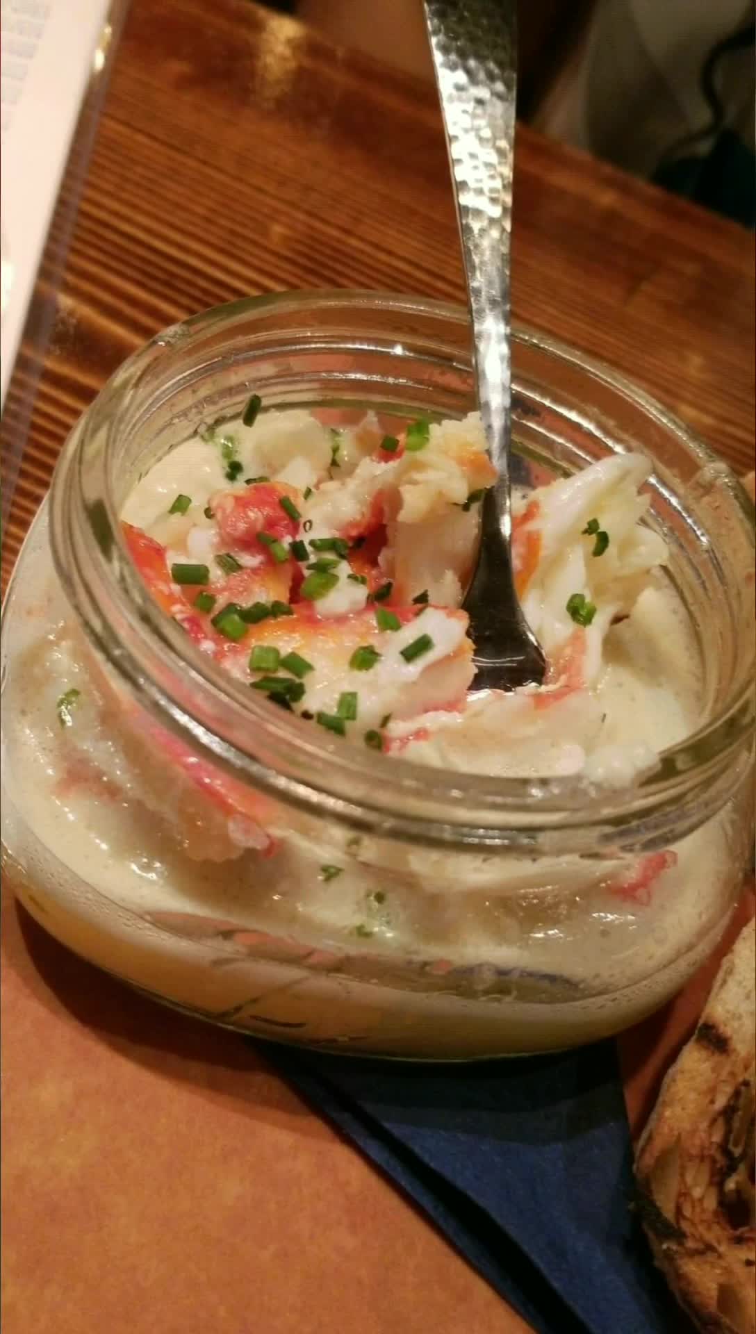 Video review of The Hampton Social