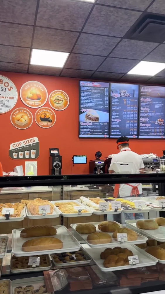 Mecatos Bakery & Café