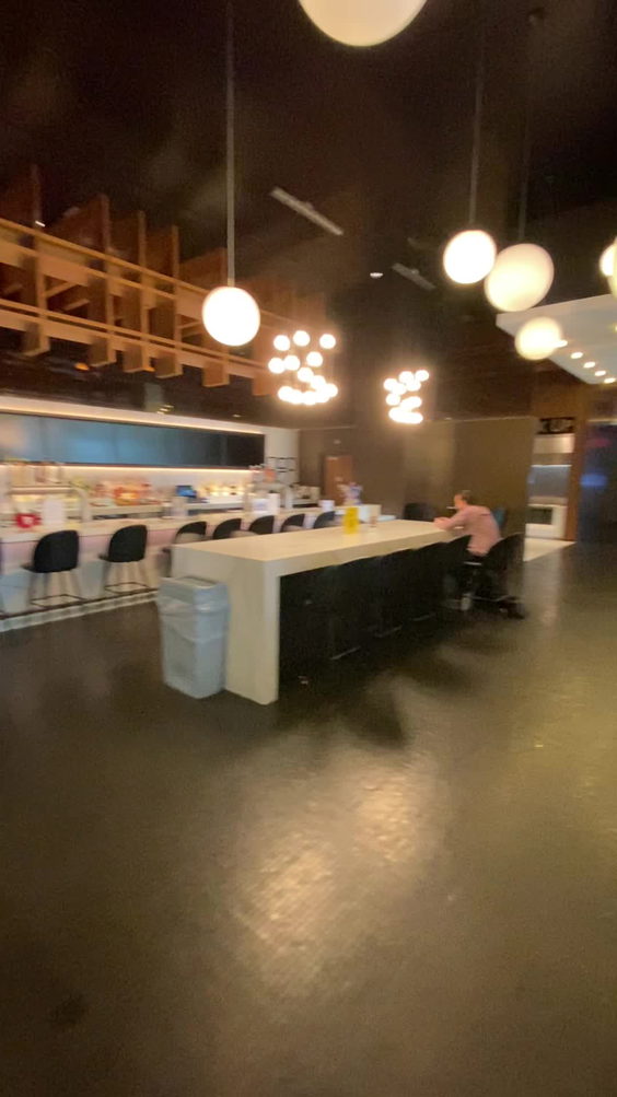 B & B Theatres Bloomington 13