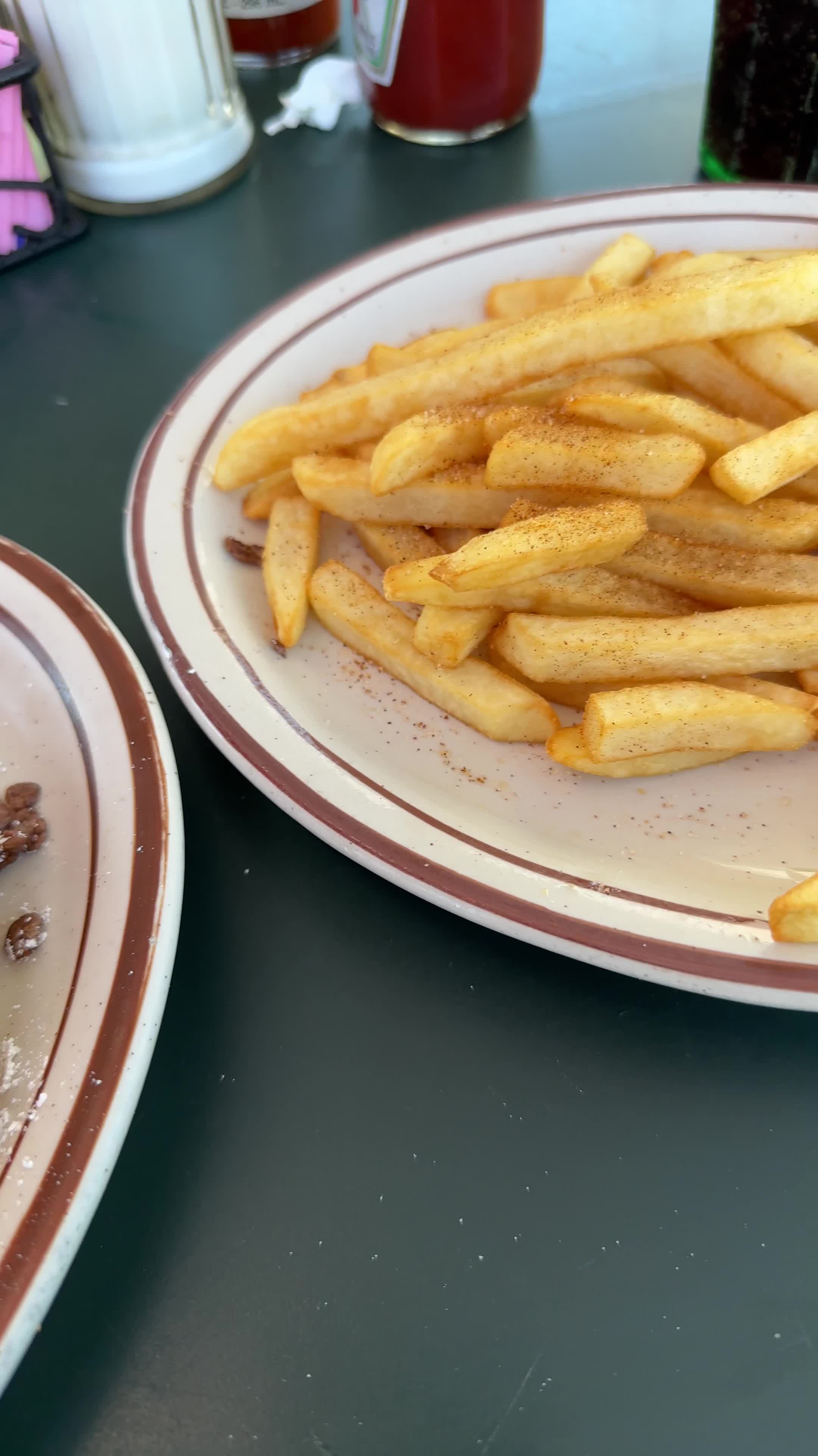 Video review of Eat 'n Park