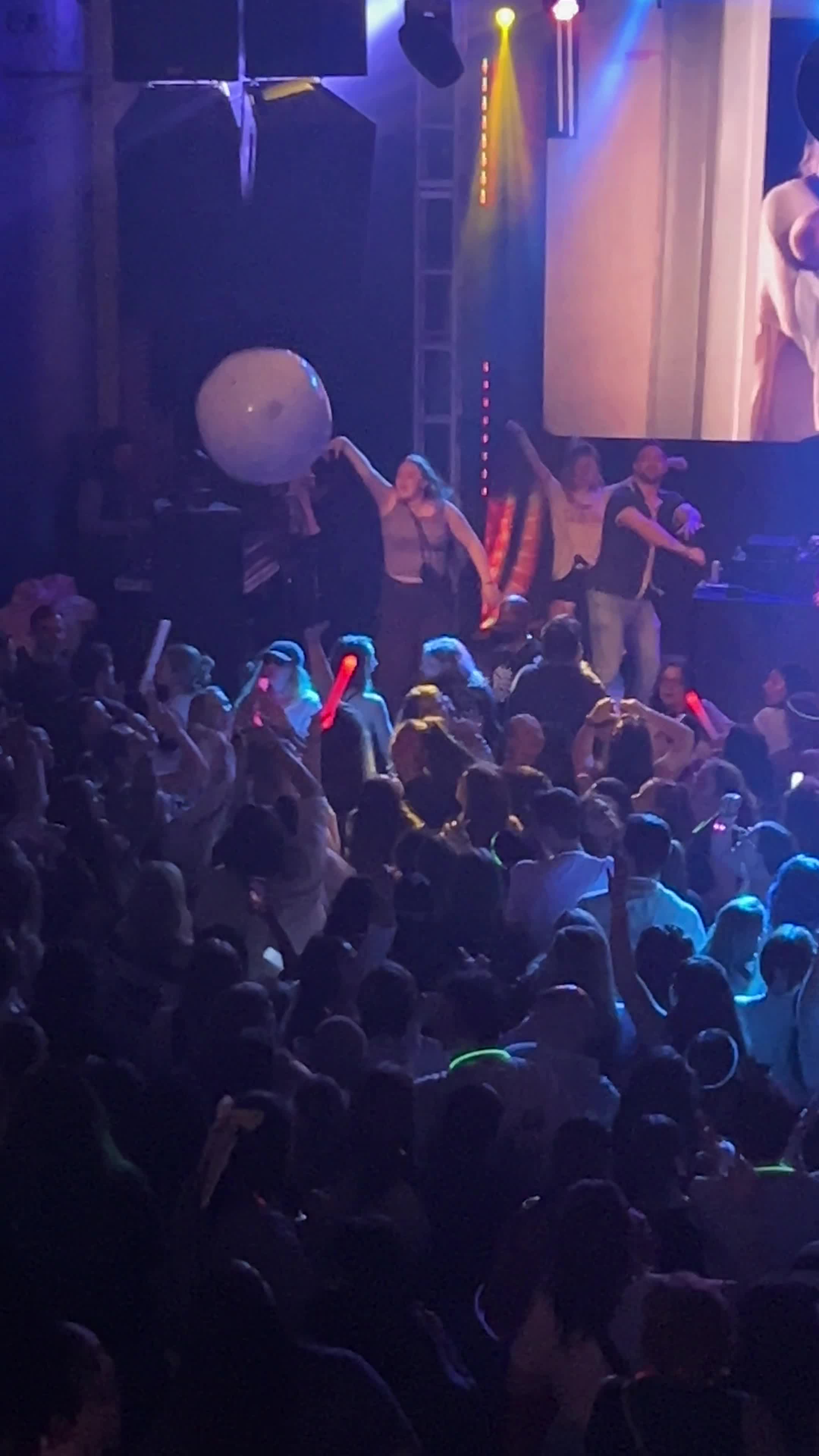 Video review of The Vogue Theater