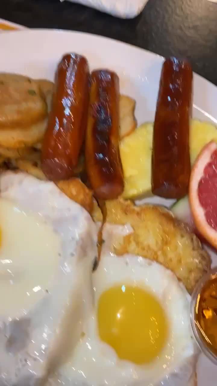 Video review of Eggspectation - Maisonneuve