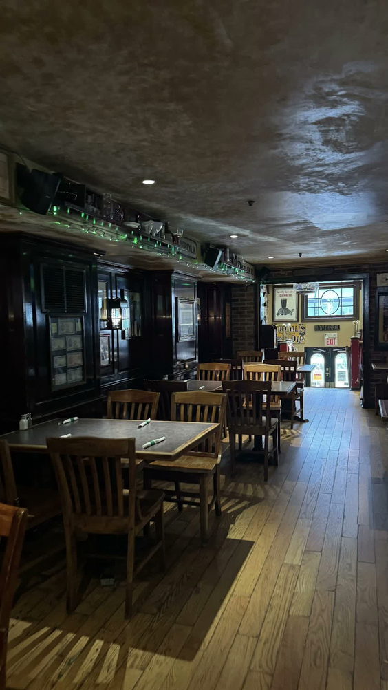 New Deck Tavern