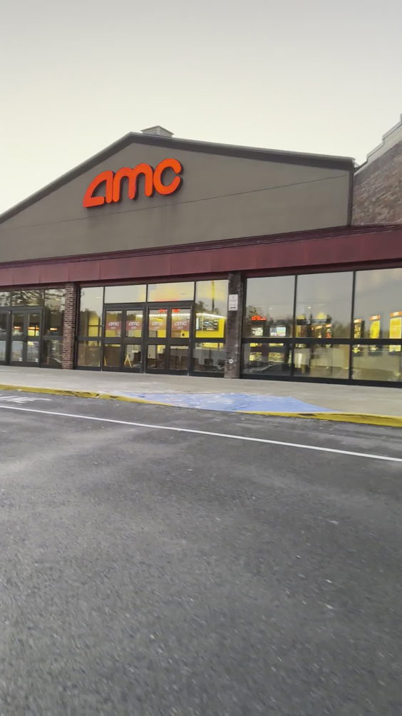 AMC Tyngsboro 12