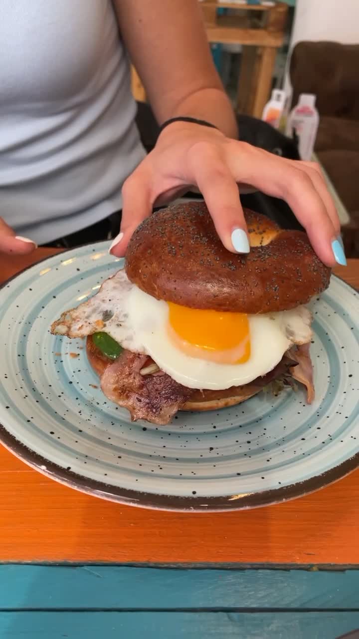 La Mala Brunch Rivero