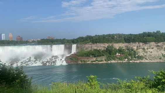 City Moment · Niagara Falls