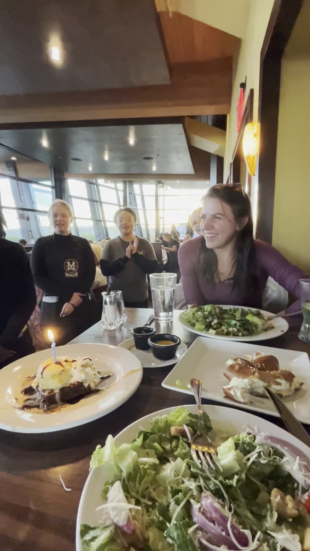 Video review of Moerlein Lager House