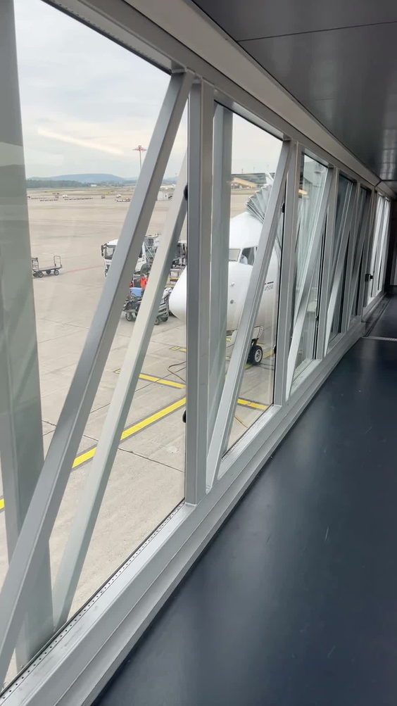 Icelandair FI569 ZRH - KEF