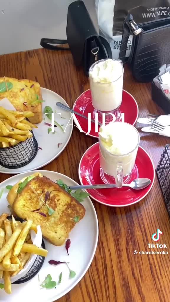Tajiri cafe