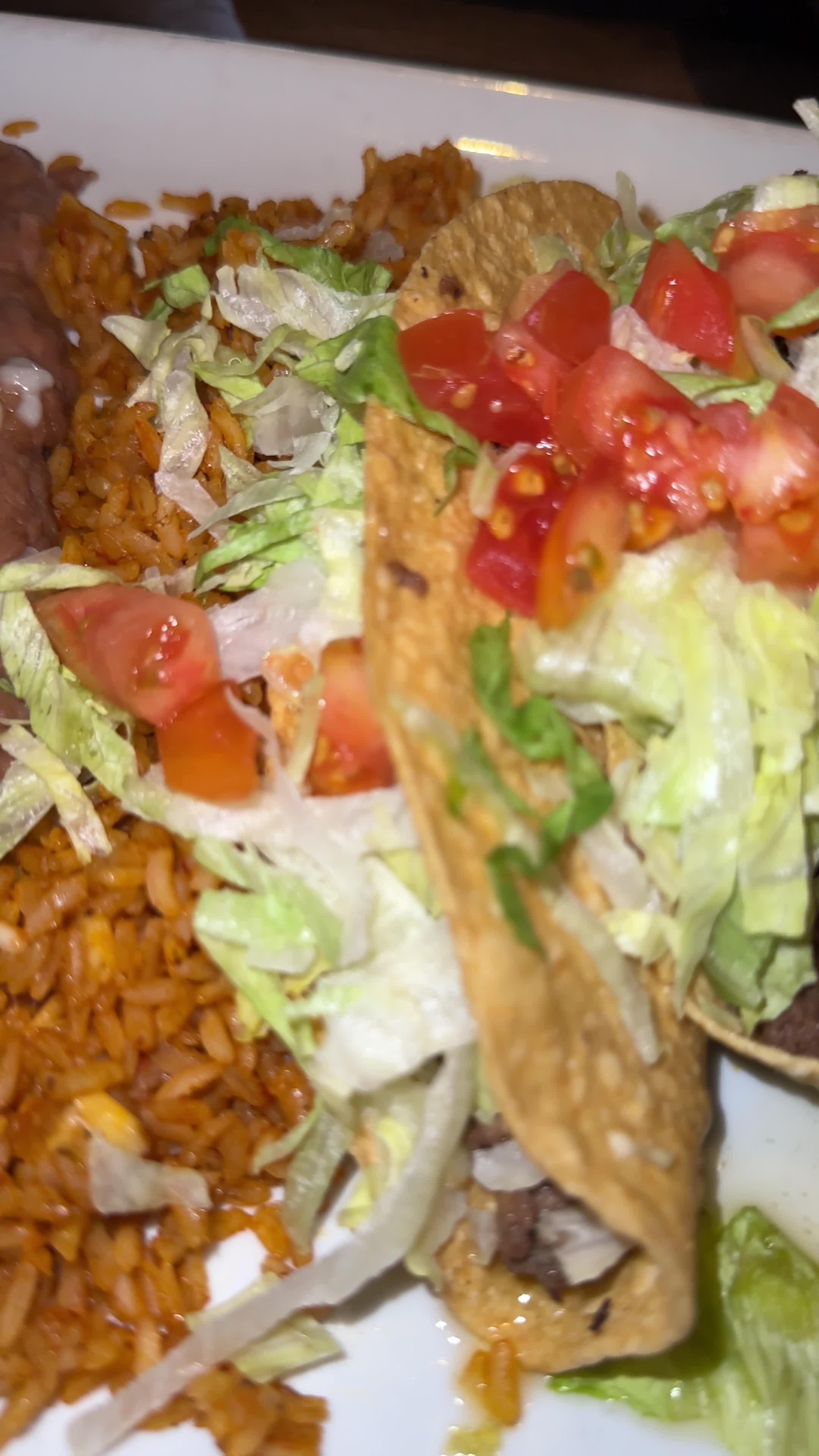 Video review of Cantina Laredo