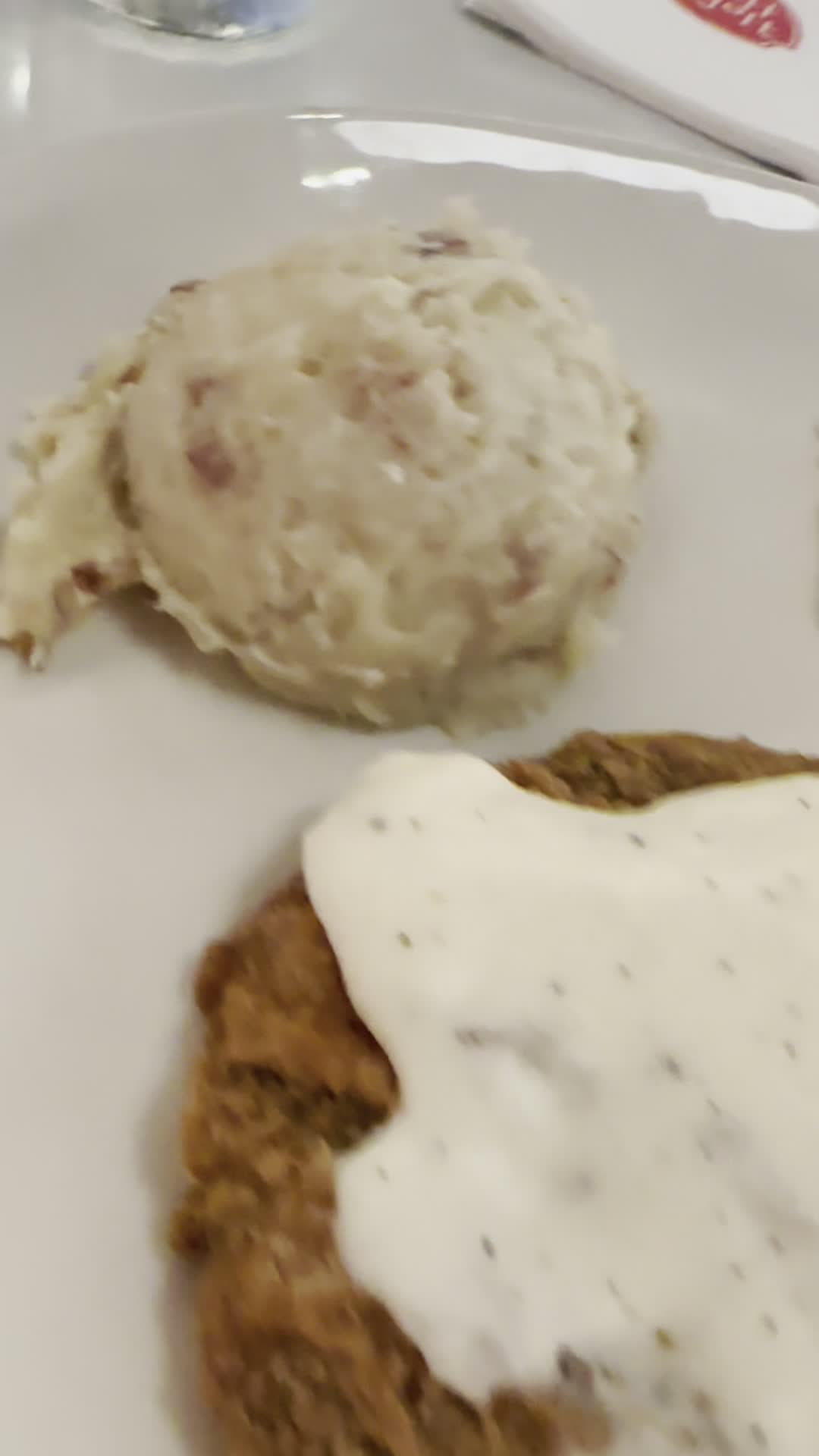 Hofs Hut