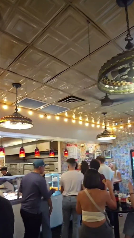 Joe's Pizza