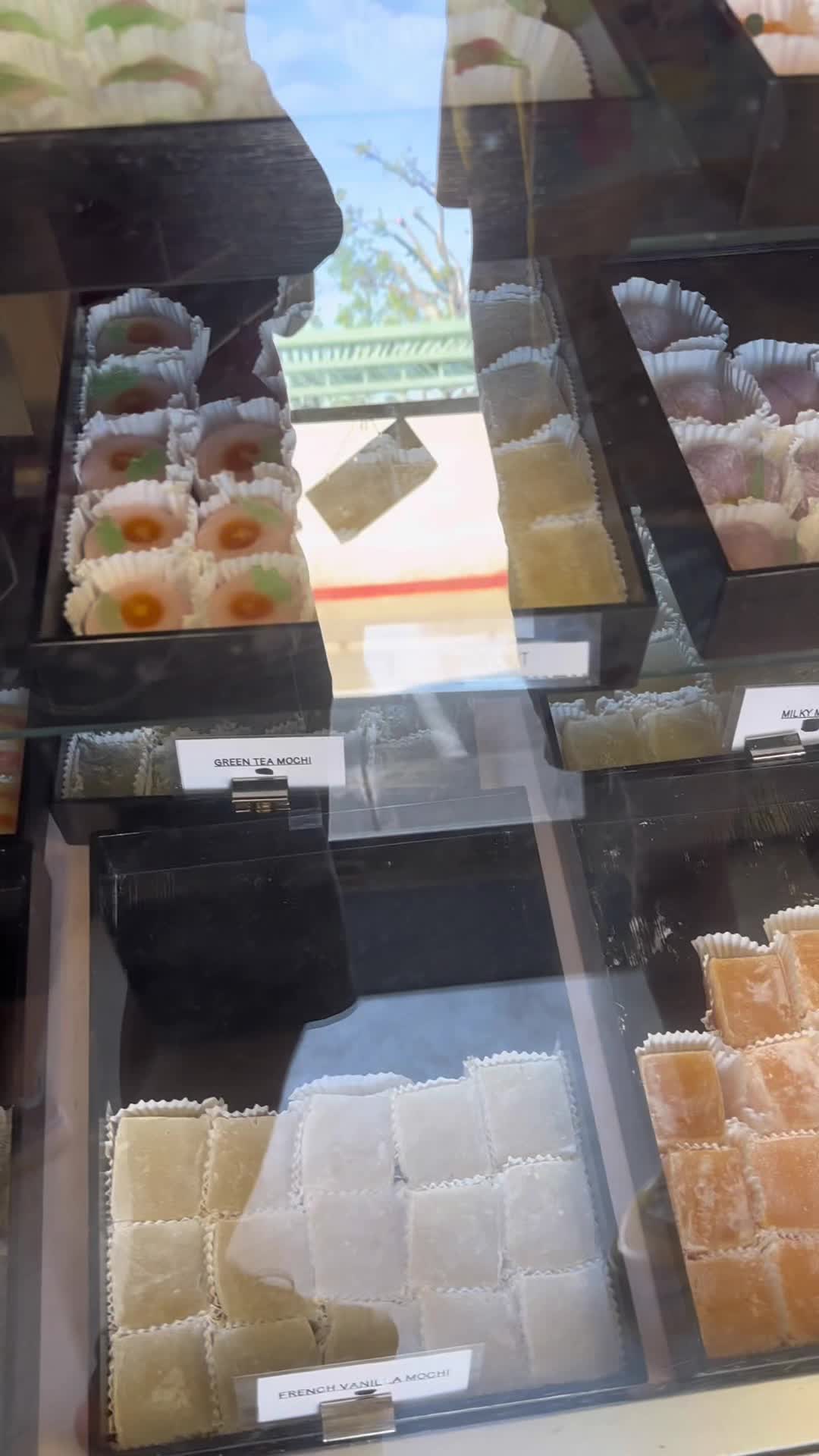 Video review of Hogetsu Bakery