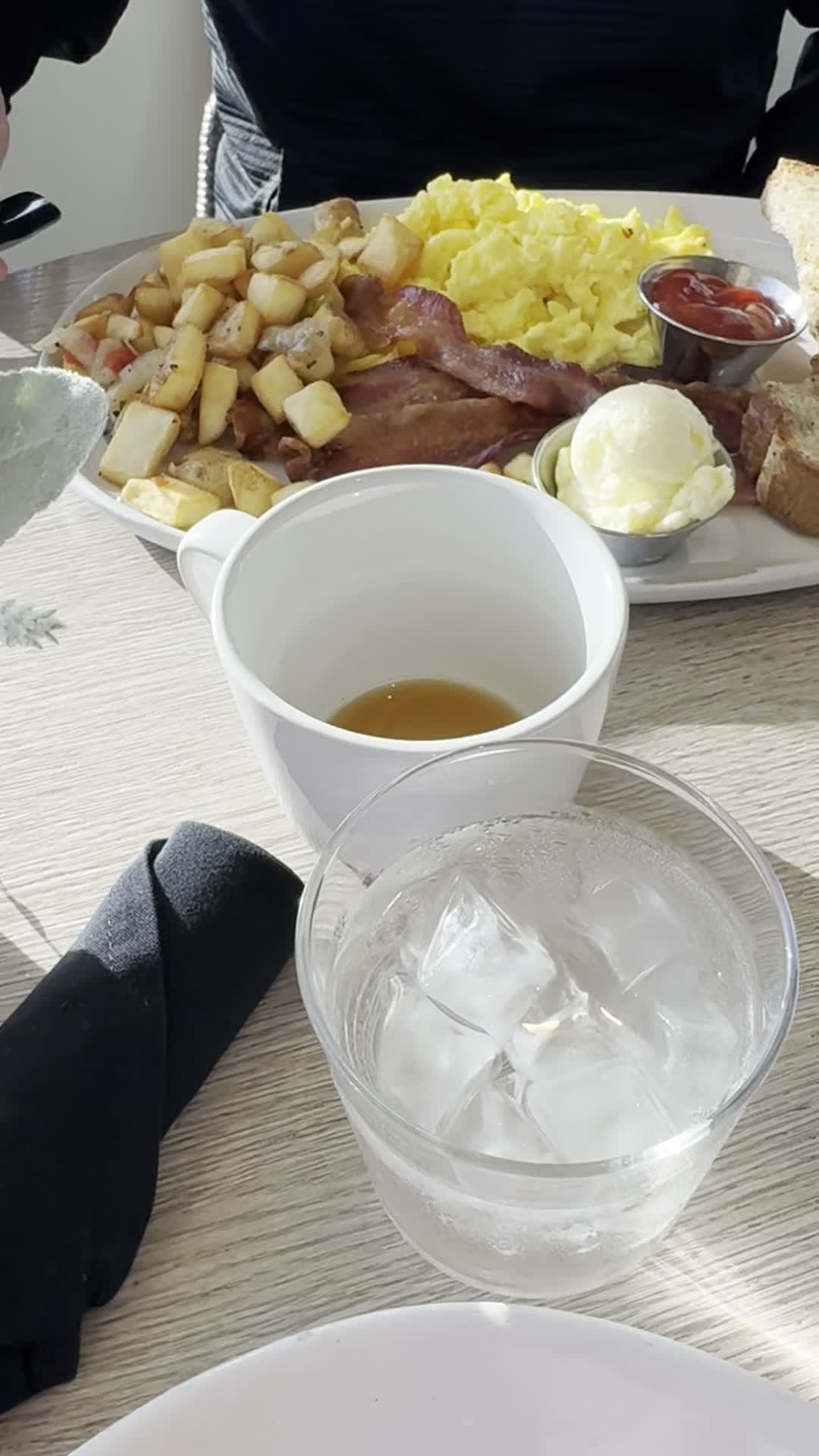 Video review of Hotel Melby Downtown Melbourne, Tapestry Collection by Hilton