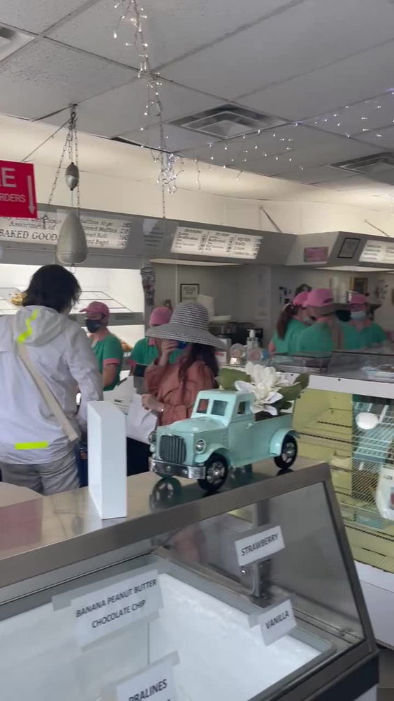 Peter Pan Donut & Pastry Shop