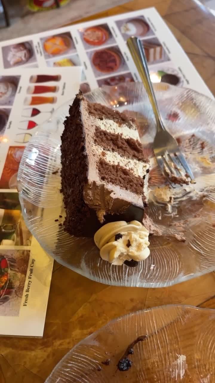 Video review of Veniero's Pasticceria & Caffe