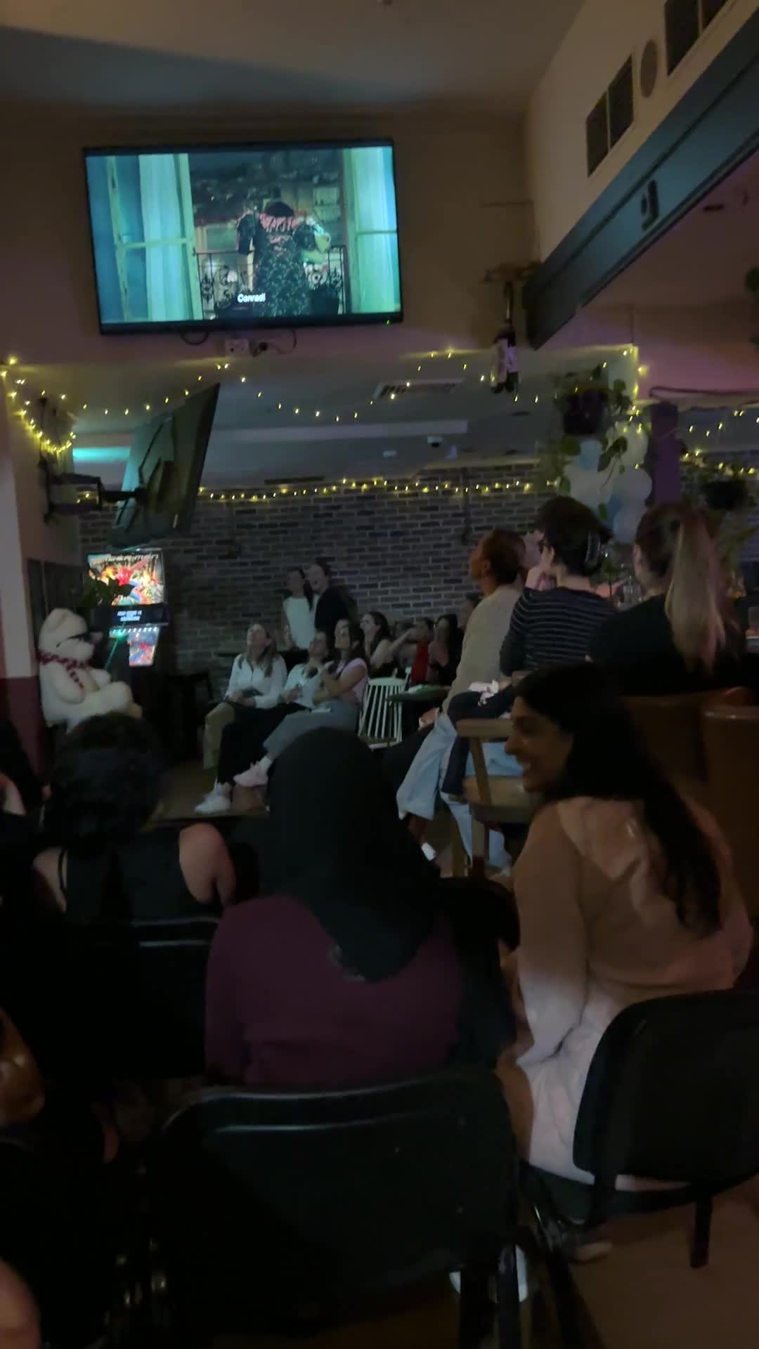 Video review of Café Giulia