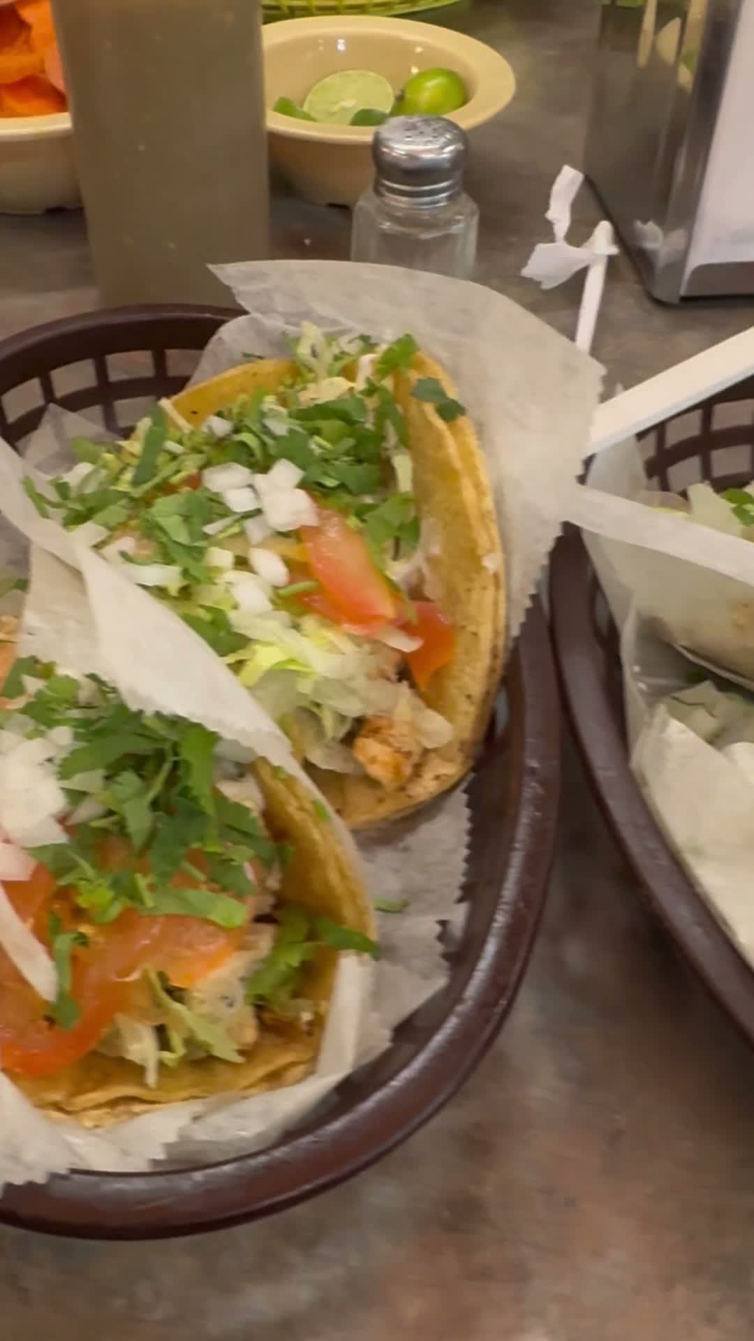 Video review of Taquería Atotonilco