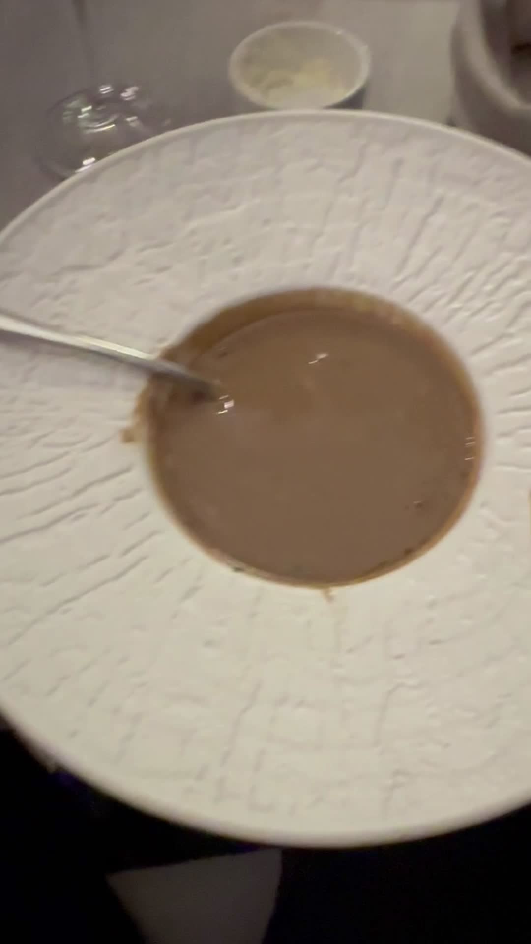 N31 restaurant&bar by Robert Sowa