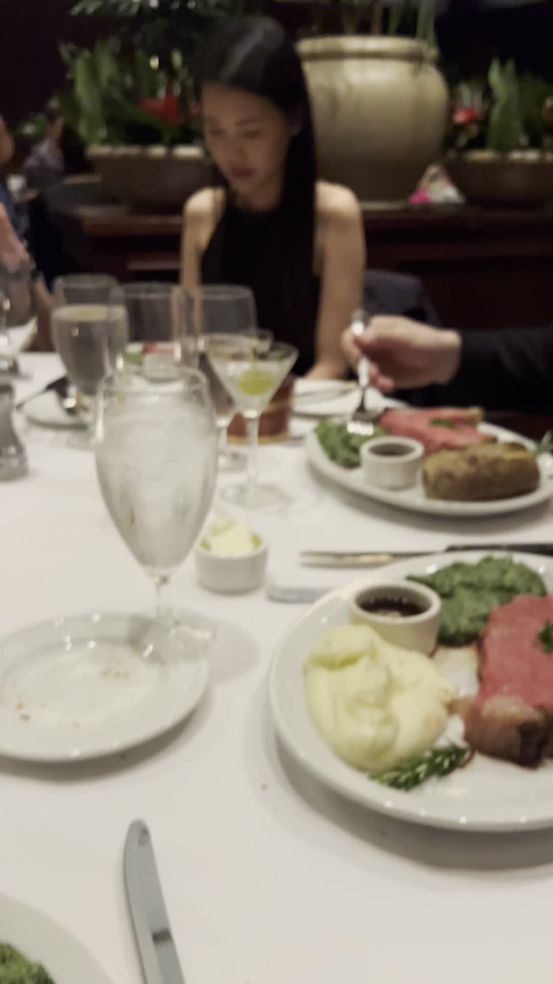 Video review of Harris' Restaurant