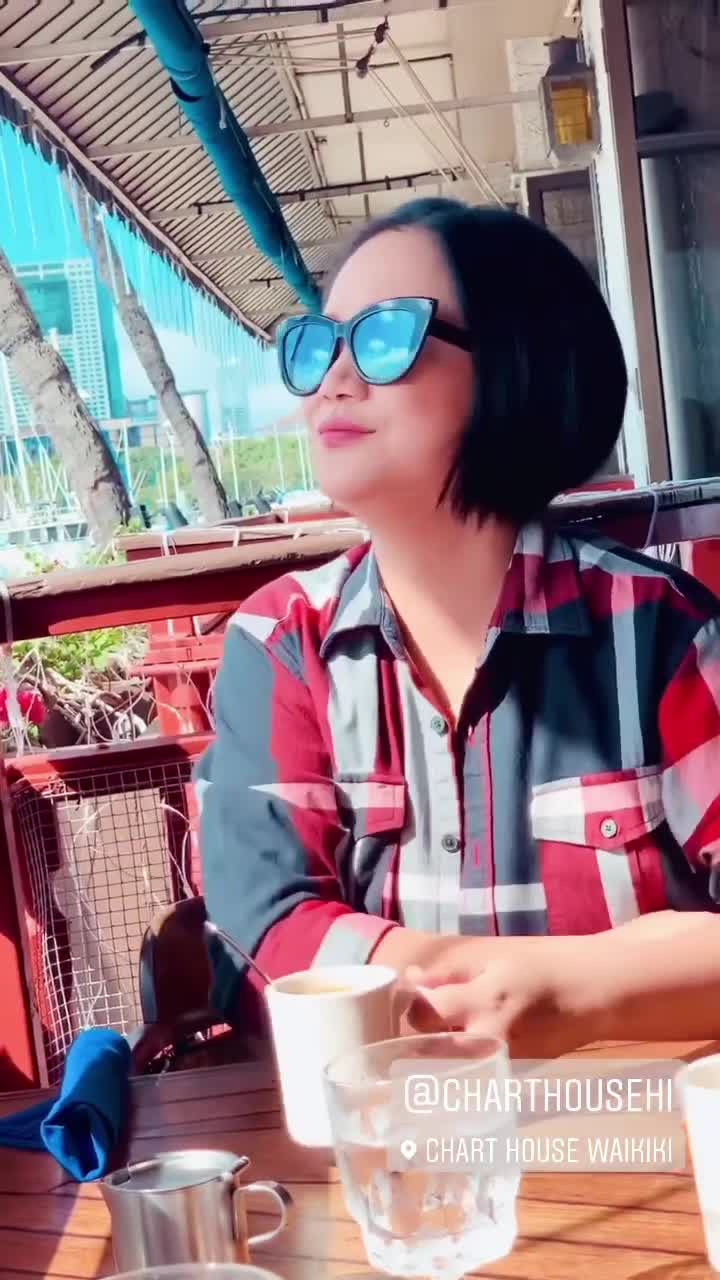 Video review of Chart House Waikiki