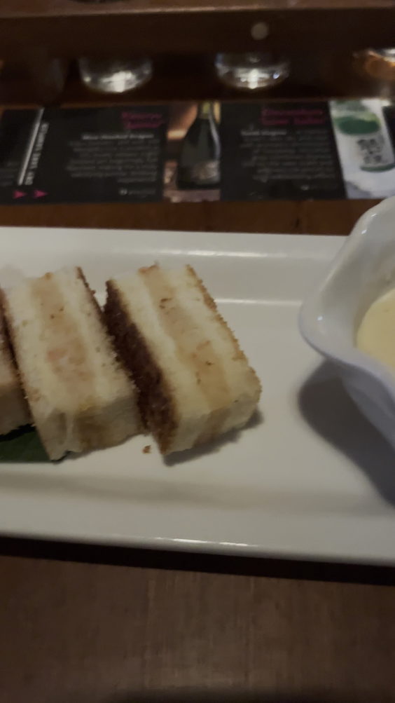 Robata JINYA