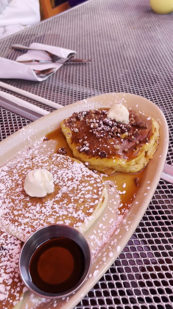 Snooze, an A.M. Eatery