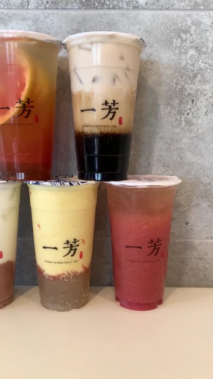 Video review of Yifang Taiwan Fruit Tea