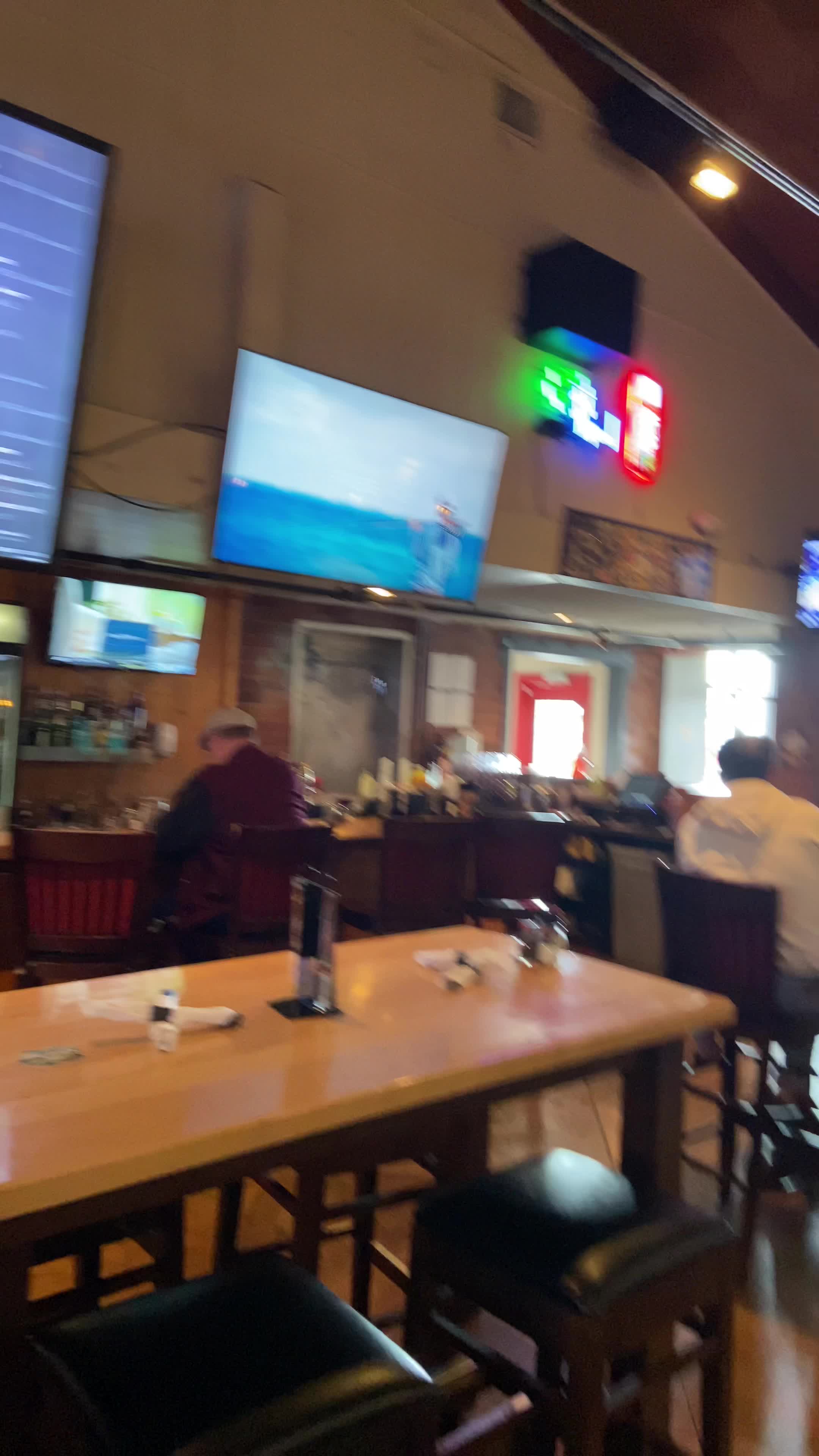 Old Chicago Pizza + Taproom