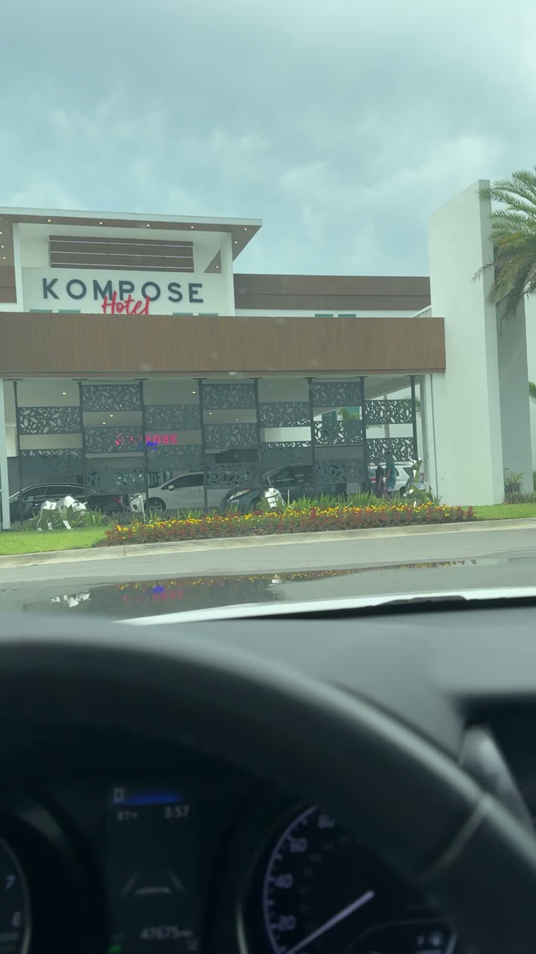 Kompose Boutique Resort At Theme Parks