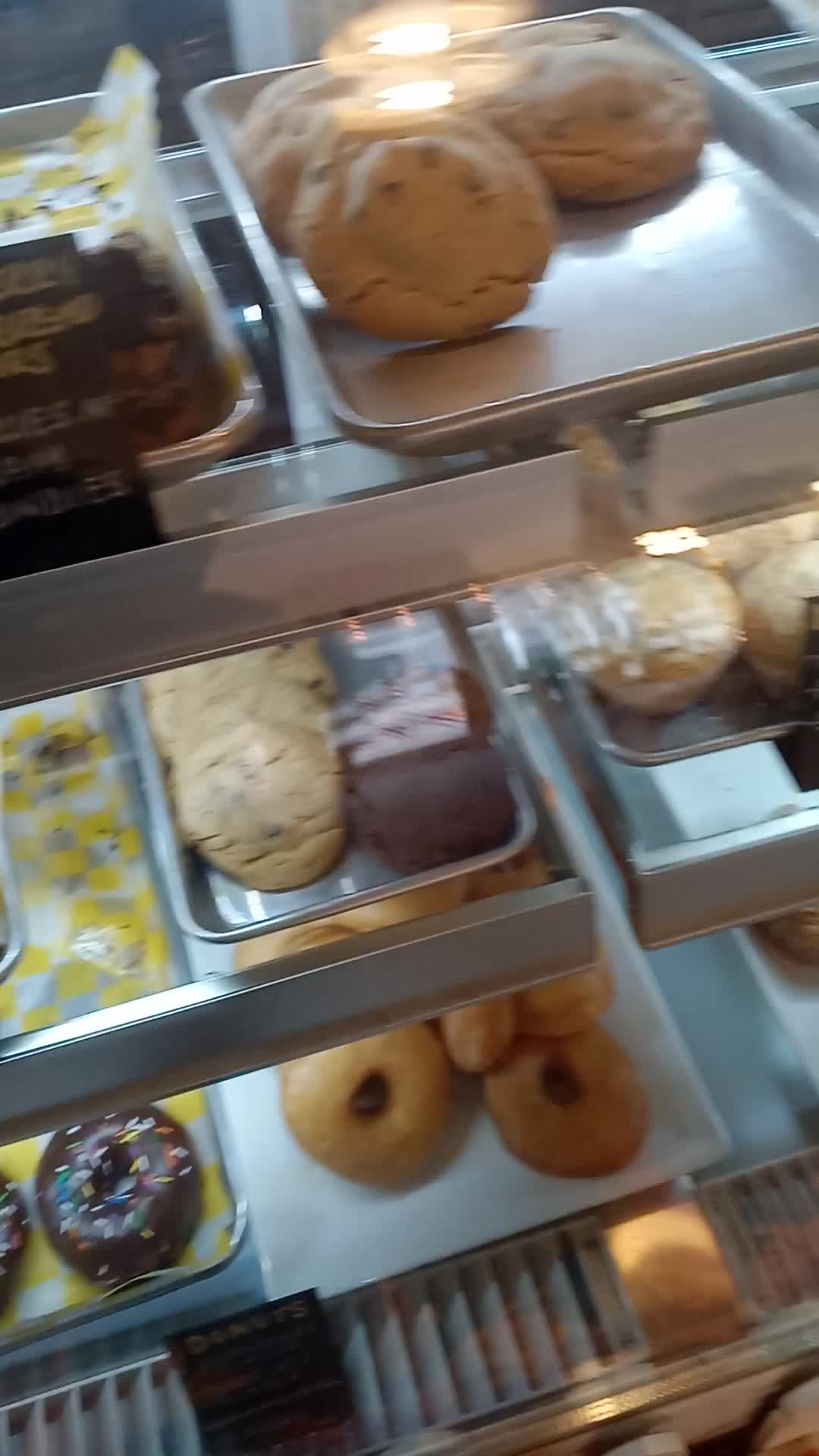 Video review of Yellow Rose Vegan